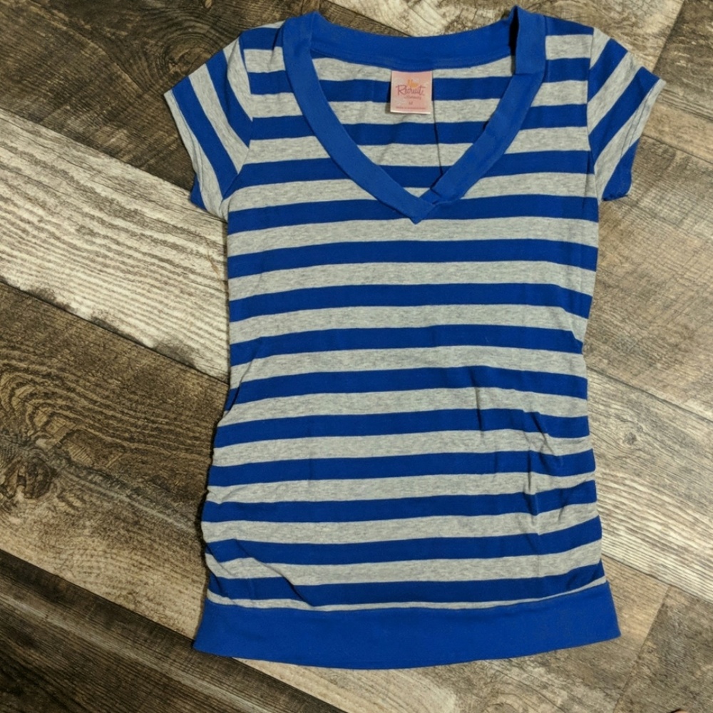 Maternity tee